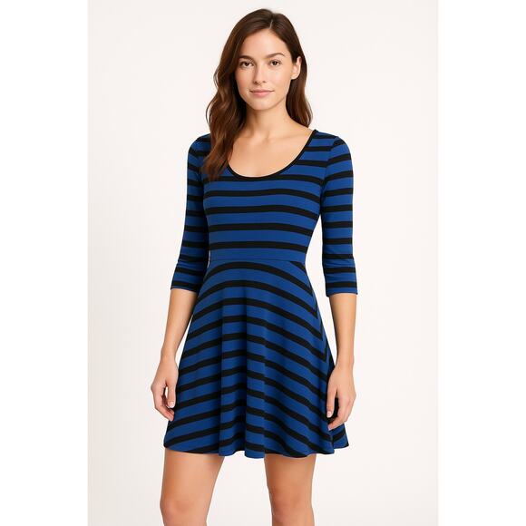 Express Blue and Black Striped Fit & Flare Dress 3/4 Sleeve Scoop Neck L - Picture 1 of 6